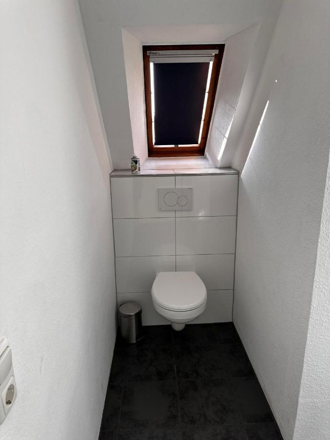 A&V Apartments Gemuetliche Rheinblick Wohnung Apt Daisy ดุยส์บูร์ก ภายนอก รูปภาพ